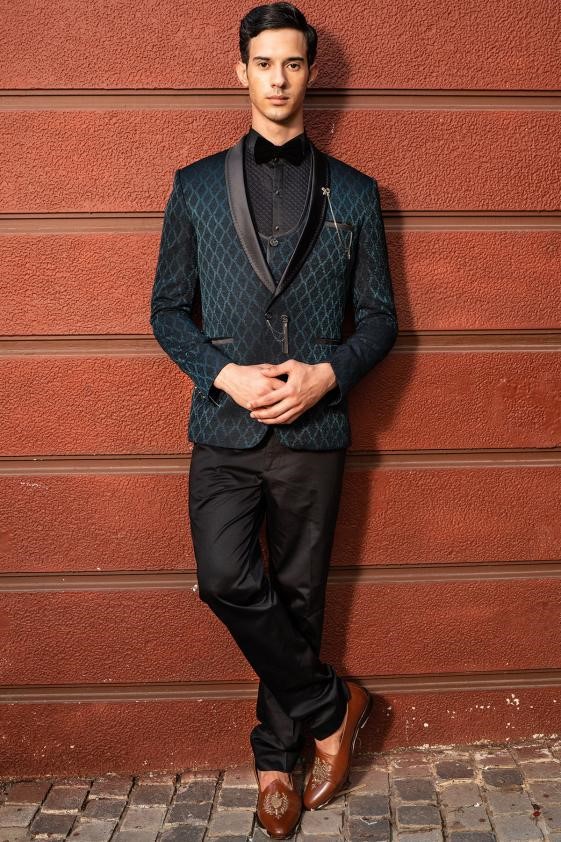 Wedding groom Italian Classic suit