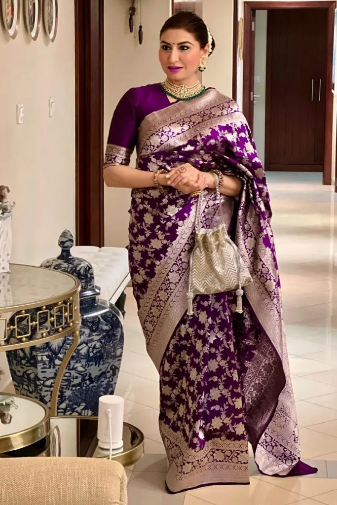 Wine Varni Fabrics Women Anjir Geometric Banarasi Silk Tassels and Latkans Saree comes With Matching Blouse