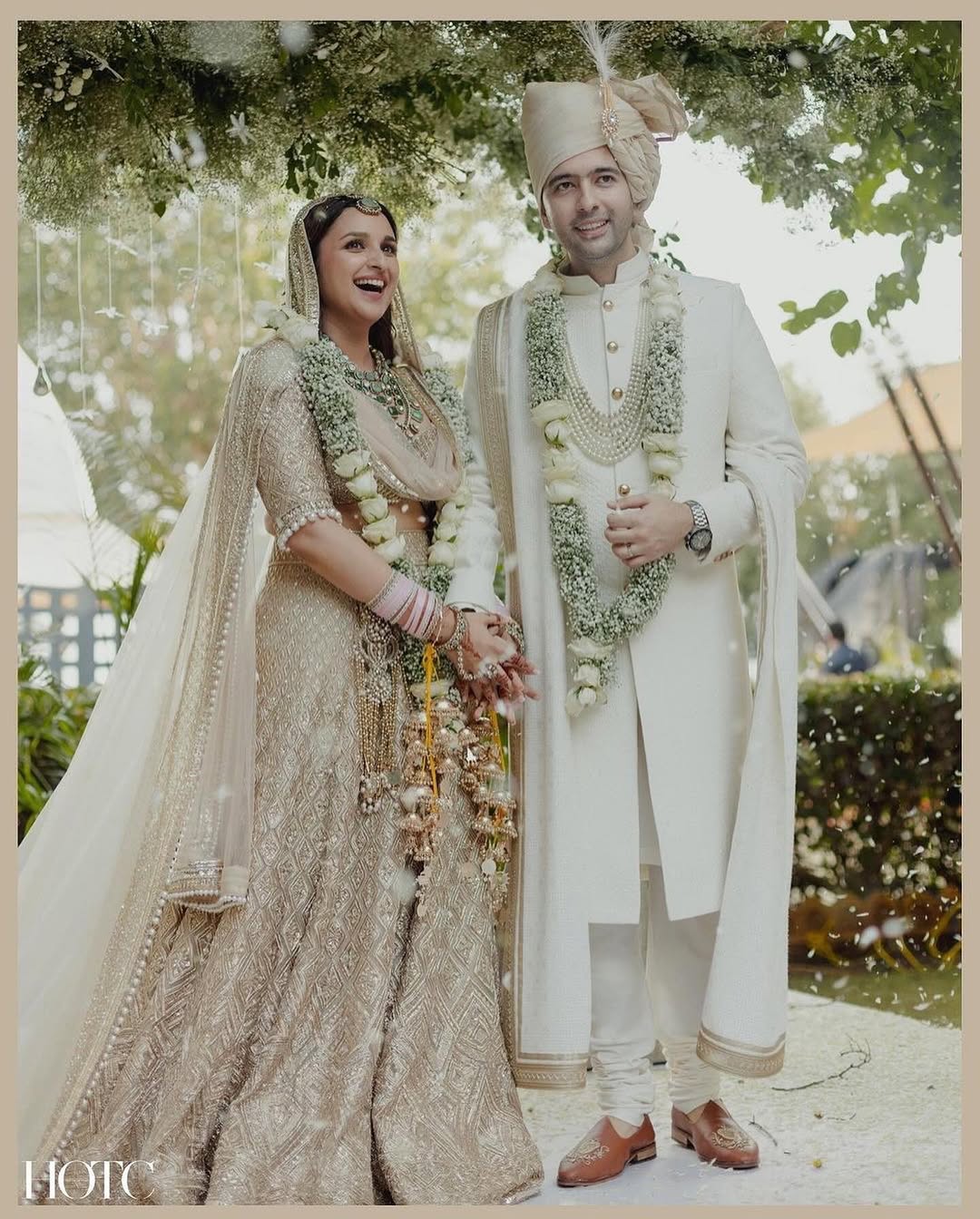 Celebrity Choli Wedding Lehenga Bollywood Actress Engagement Dresses Red  Lehenga And Gharchola Ideas Latest Bridal Lehenga,